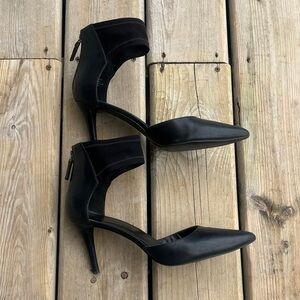 Nine West Black Ankle Strap Heels Size 10